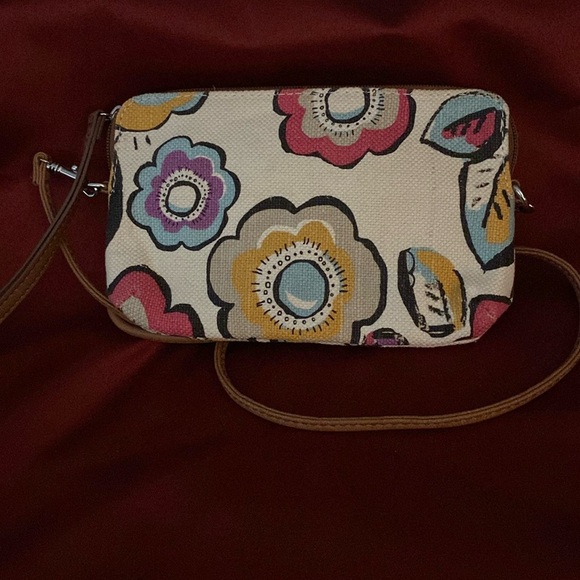 Floral Canvas Relic Crossbody & Adjustable Strap with Detachable Wristlet - Picture 4 of 6